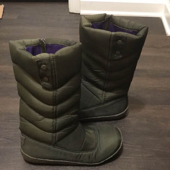 “Rocket dog” Green size 10 Womens, 12” Tall Nylon Winter Boots, Fleece Lined - Picture 5 of 8